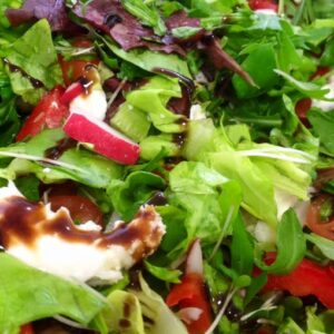 Peppered mozzarella salad